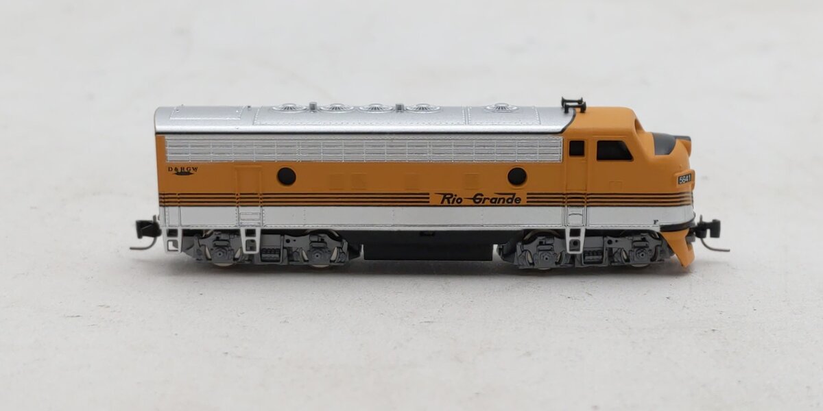 Micro-Trains 98001391 Z D&RGW EMD F7A Diesel Locomotive #5641