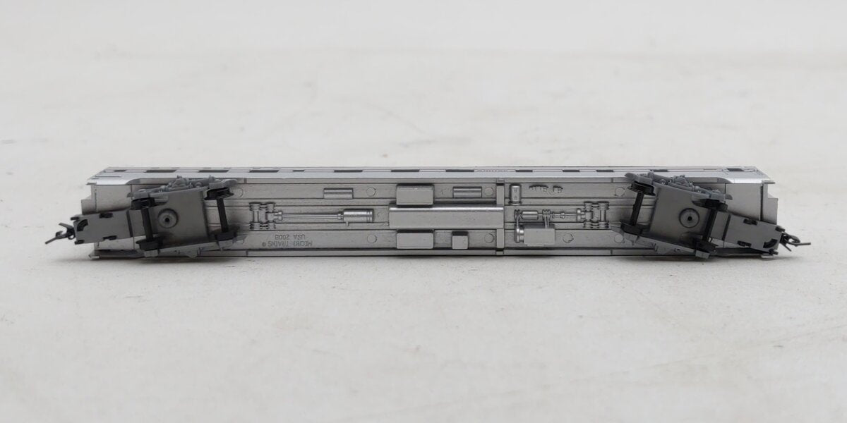 Micro-Trains 55000050 Z Amtrak 83' Lightweight Smoothside Sleeper Car