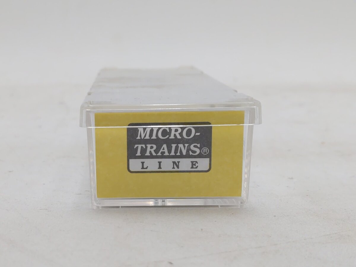 Micro-Trains 55300030 Z Great Northern 70' Lightweight Smoothside Baggage Car LN/Box