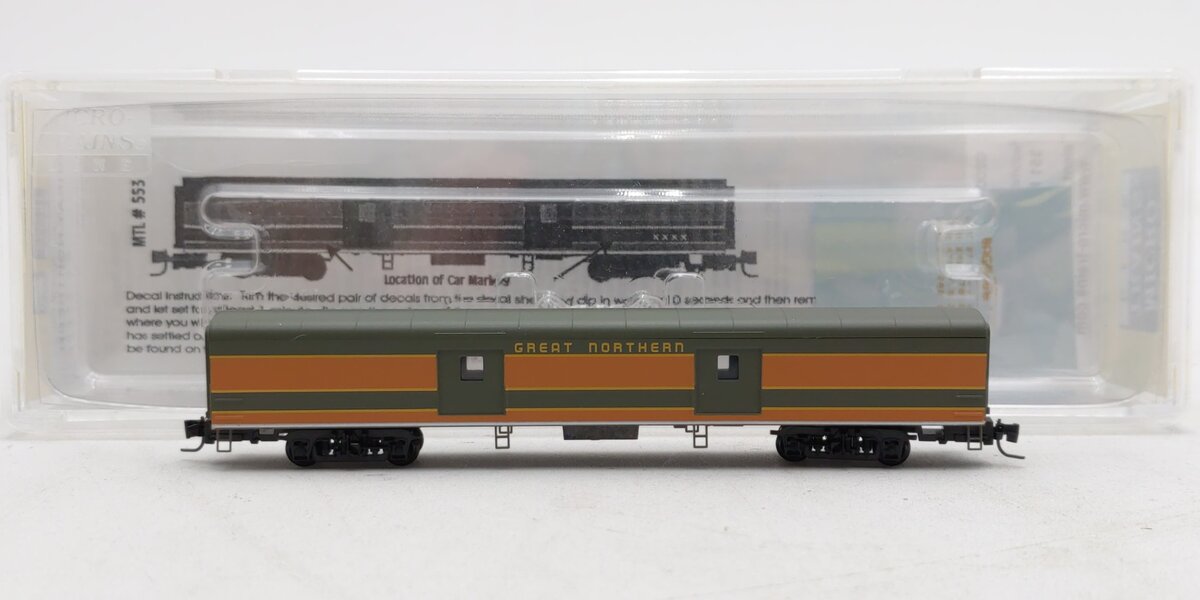 Micro-Trains 55300030 Z Great Northern 70' Lightweight Smoothside Baggage Car LN/Box
