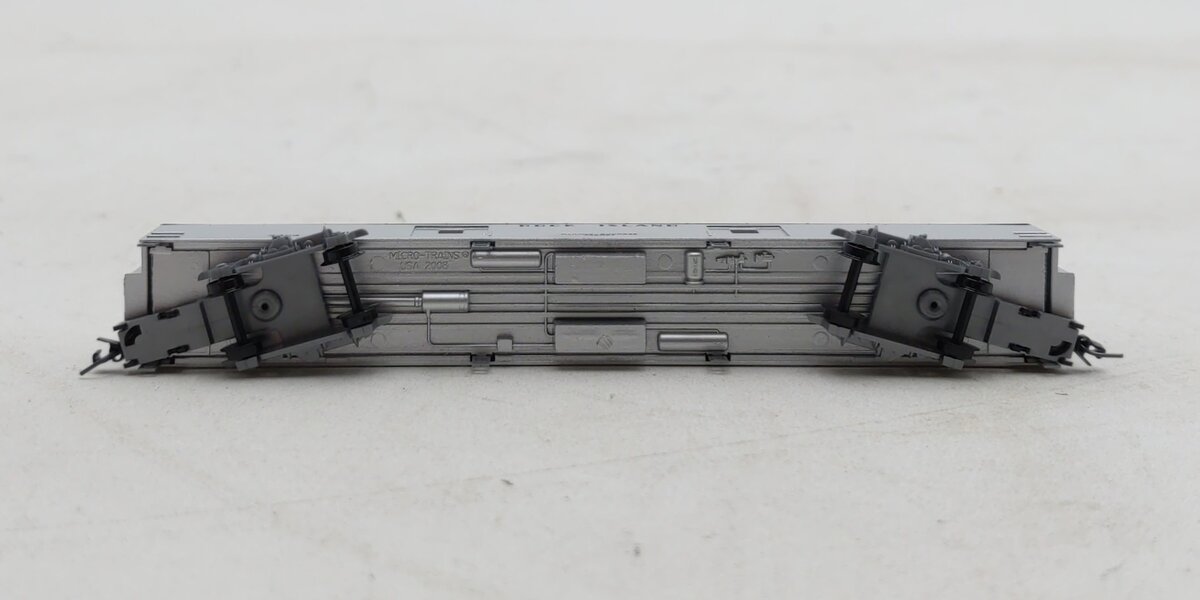 Micro-Trains 55300080 Z Rock Island 70' Lightweight Smoothside Baggage Car #4363 NIB