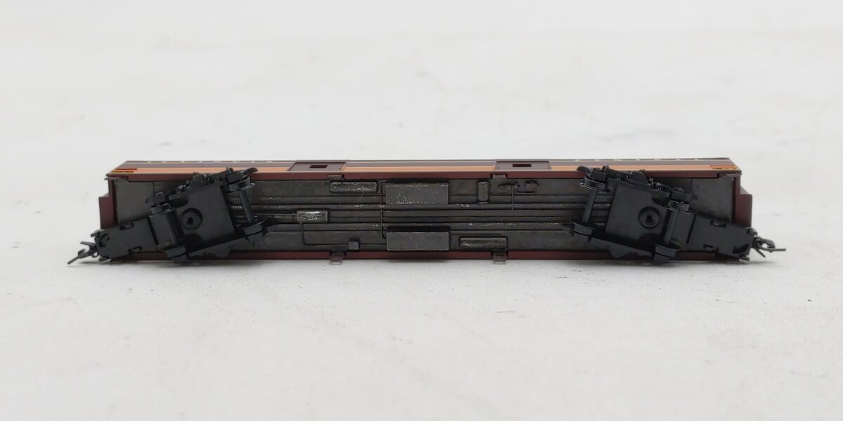 Micro-Trains 55300020 Z Illinois Central 70' Lightweight Smoothside Baggage Car LN/Box