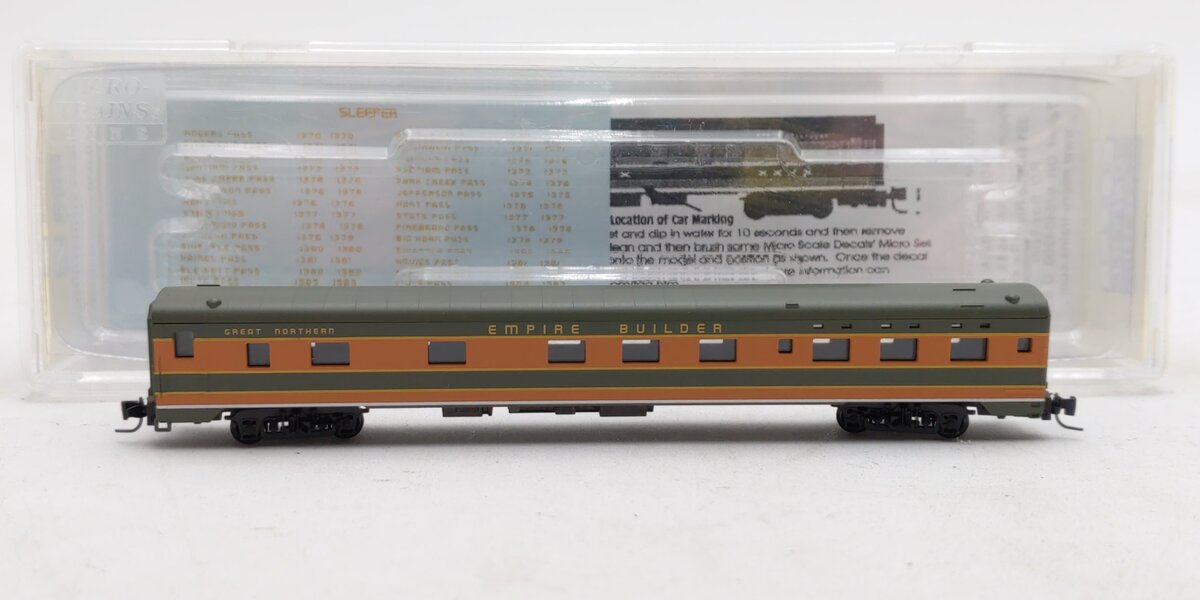 Micro-Trains 55000030 Z Great Northern 83' Lightweight Smoothside Sleeper Car