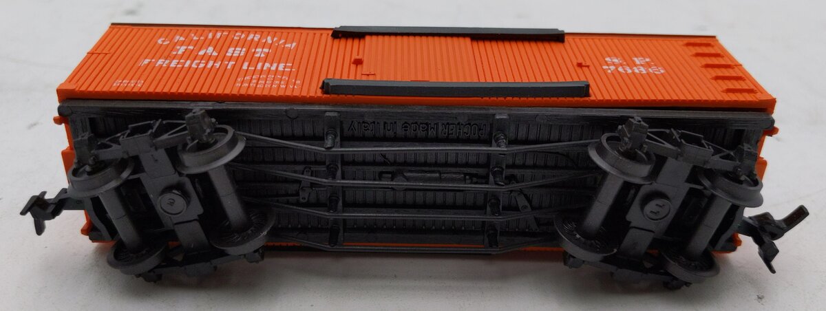 AHM 6242 HO California Fast Freight Line Box Car #7686