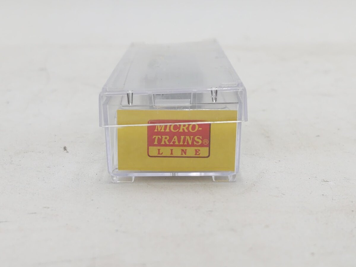 Micro-Trains 53100282 ZN Missouri Pacific PS2 2-Bay Covered Hopper #706105
