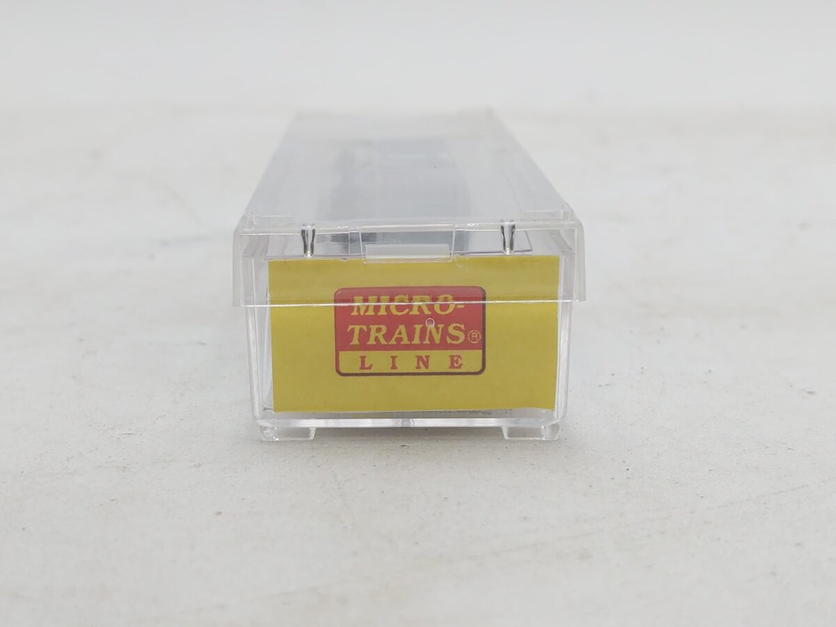 Micro-Trains 53100220 Z Great Northern PS-2 70-Ton 2-Bay Covered Hopper #71436