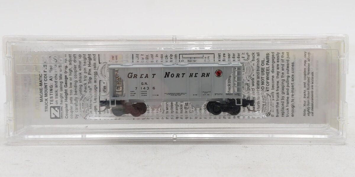Micro-Trains 53100220 Z Great Northern PS-2 70-Ton 2-Bay Covered Hopper #71436
