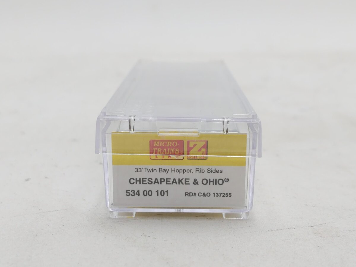 Micro-Trains 53400101 Z Chesapeake & Ohio 33' Twin Bay Hopper #137255