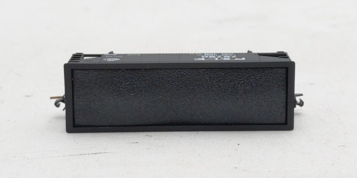 Micro-Trains 53300131 Z Pittsburgh and Lake Erie 33' 2-Bay Hopper #75750