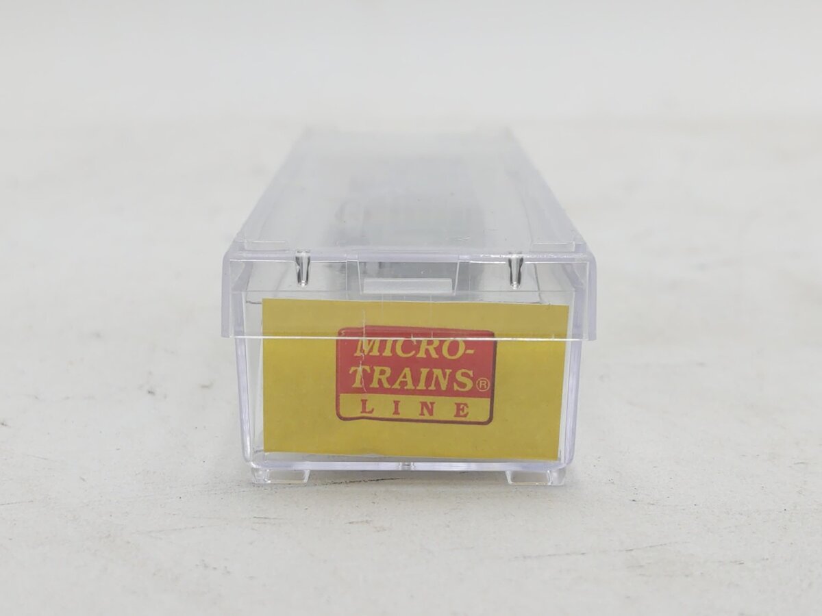 Micro-Trains 53100281 Z Missouri Pacific PS2 2-Bay Covered Hopper #706101