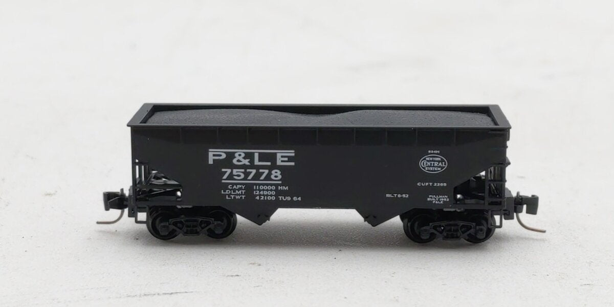 Micro-Trains 53300132 Z NYC/Pittsburgh & Lake Erie 33' Twin Bay Hopper #75778