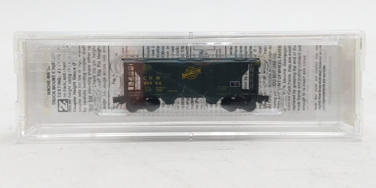 Micro-Trains 53100210 Z CNW PS-2 70-Ton 2-Bay Covered Hopper #95854