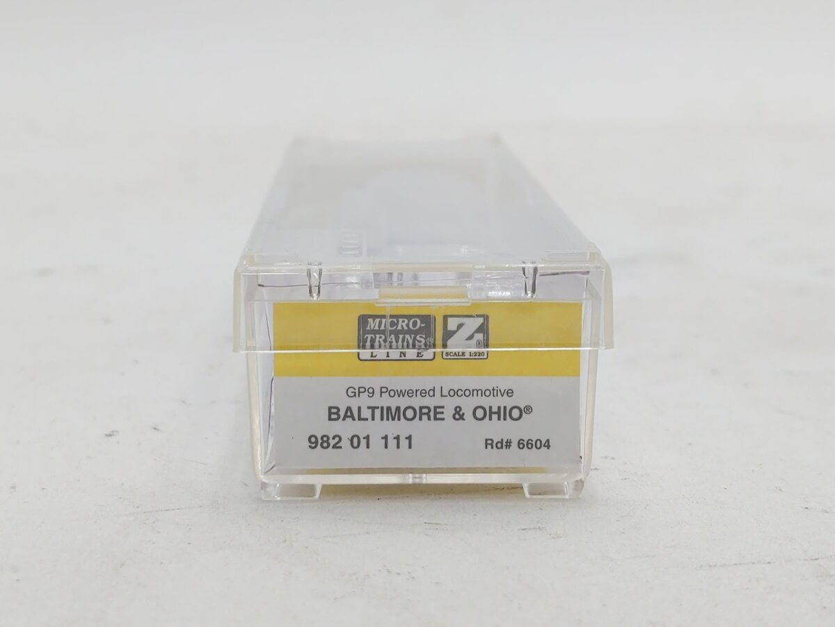 Micro-Trains 98201111 Z Baltimore & Ohio EMD GP9 Powered Diesel Locomotive #6604