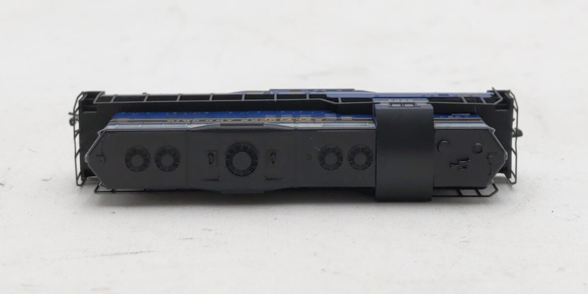 Micro-Trains 98201111 Z Baltimore & Ohio EMD GP9 Powered Diesel Locomotive #6604