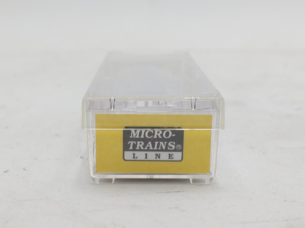 Micro-Trains 98201111 Z Baltimore & Ohio EMD GP9 Powered Diesel Locomotive #6604