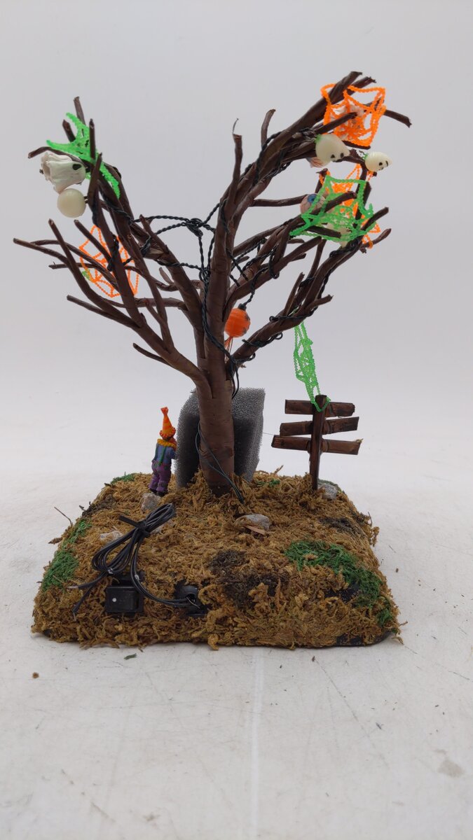 K-Line K42446 O Happy Halloween Tree Accessory
