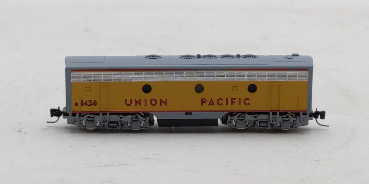 Micro-Trains 98002011 Z Union Pacific F7B Powered Diesel Locomotive #1426
