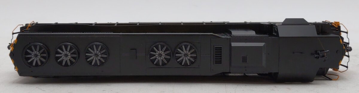 Walthers 920-48059 HO D&RGW EMD SD45 Diesel Locomotive #5326 - Standard DC