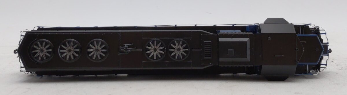 Walthers 920-48064 HO MRL SD45 Diesel Locomotive #374 - Standard DC