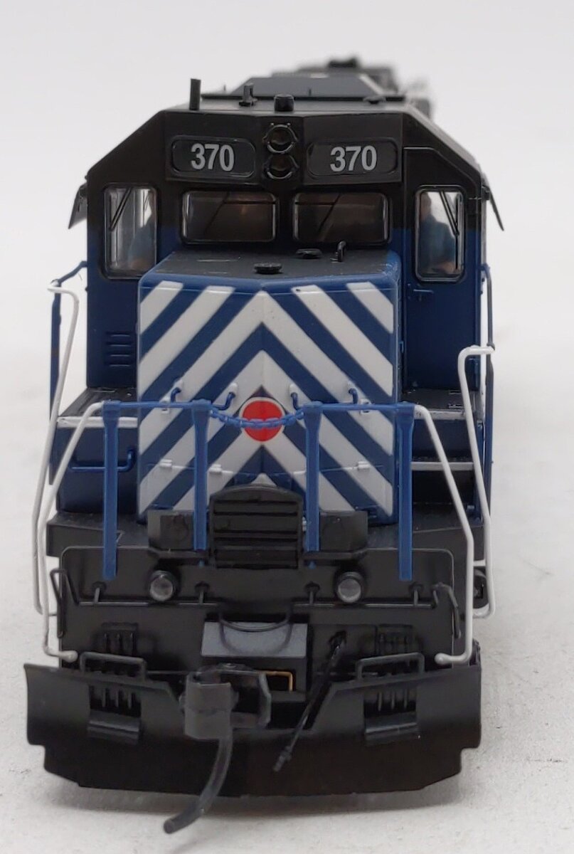 Walthers 920-48063 HO MRL EMD SD45 Diesel Locomotive #370 - Standard DC