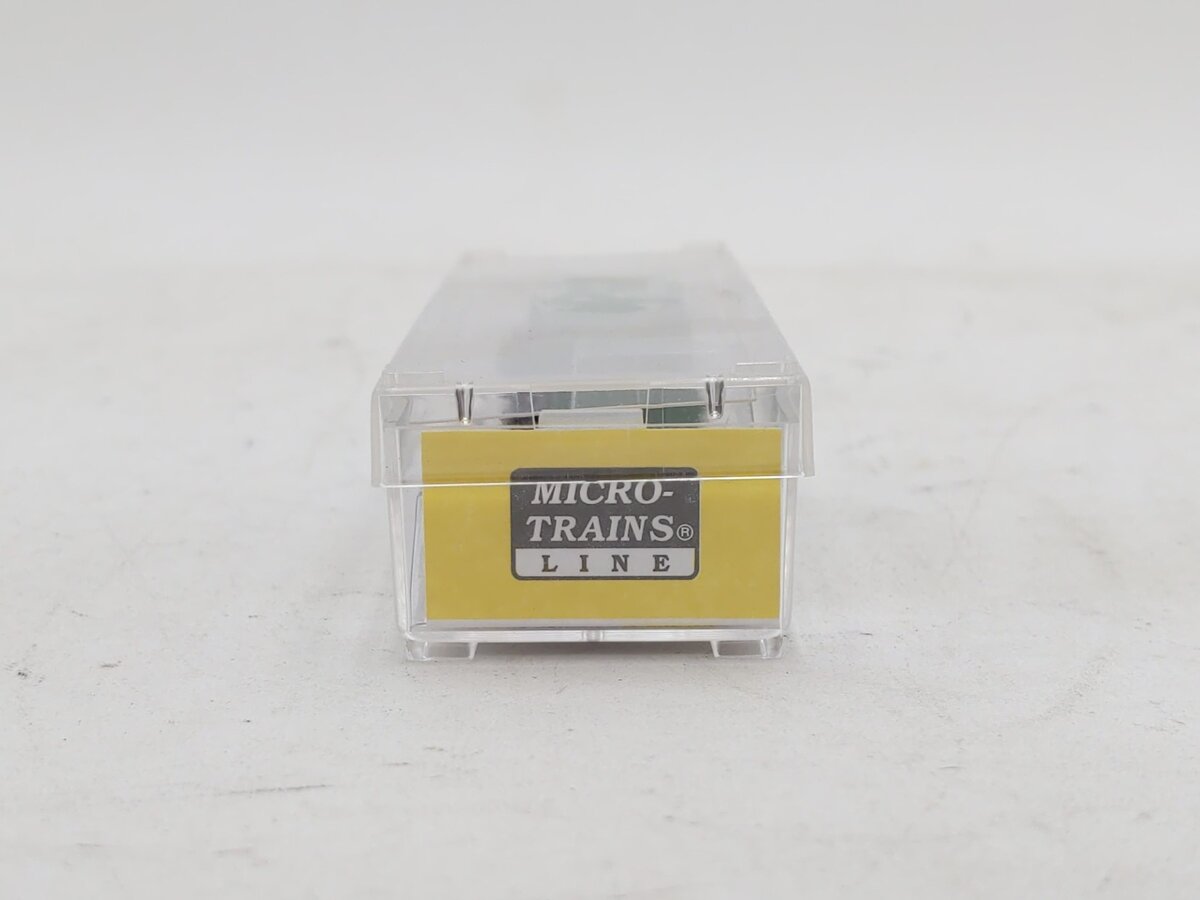 Micro-Trains 50300062 CB&Q 40' Standard Boxcar #34238