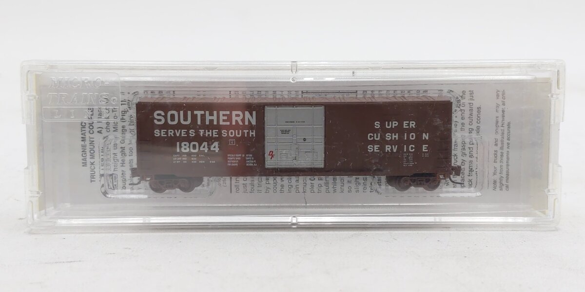 Micro-Trains 51100081 Z  Southern 50' Rib Side Box Car Plug Door #18044 LN/Box