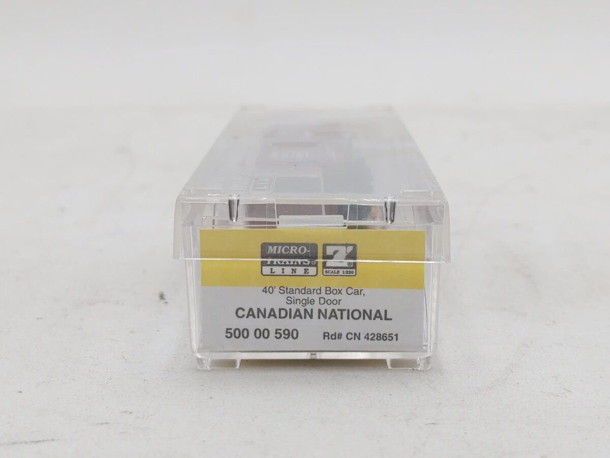Micro-Trains 50000590 Z CN 40' Standard Single Door Box Car #428651