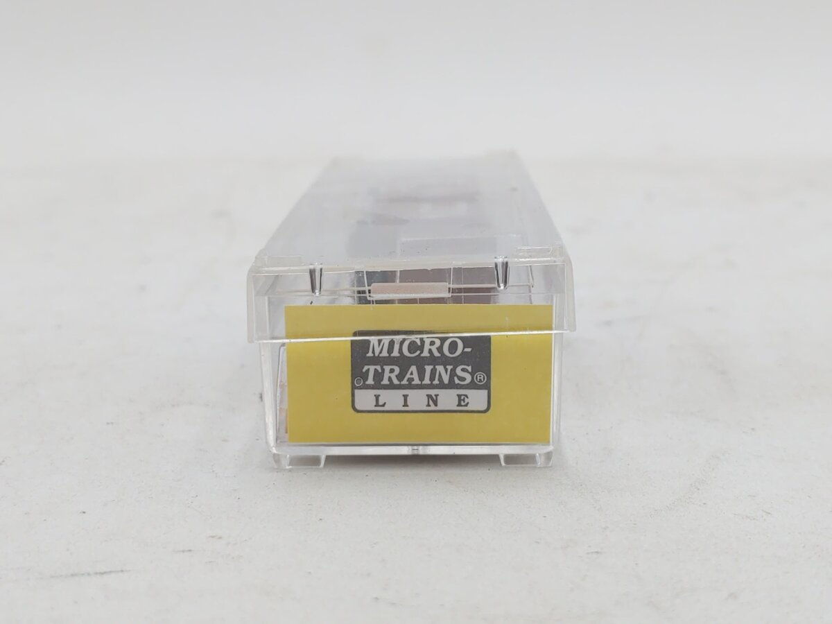 Micro-Trains 50000590 Z CN 40' Standard Single Door Box Car #428651