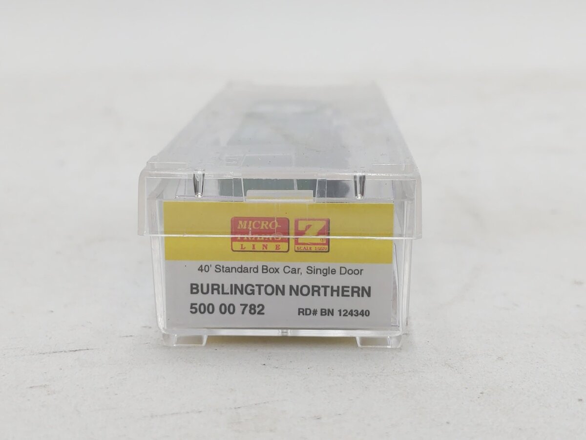 Micro-Trains 50000782 Z Burlington Northern 40' Single Door Box Car #124340