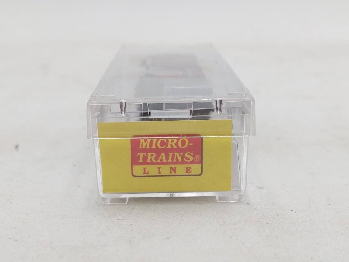 Micro-Trains 50000762 Z Scale Chesapeake & Ohio 40' Single-Door Boxcar #3212