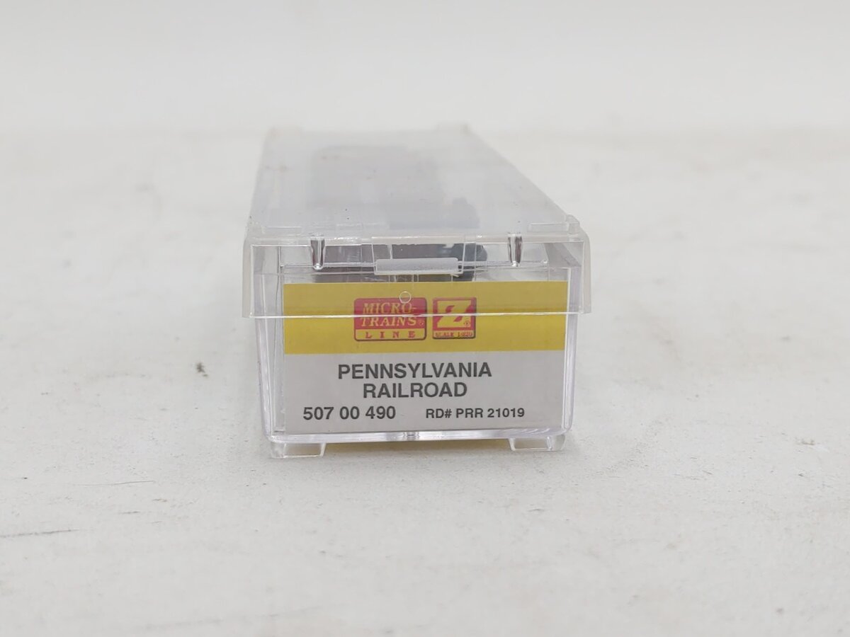 Micro-Trains 50700490 Z Pennsylvania Railroad 50' Plug-Door Box Car #21019