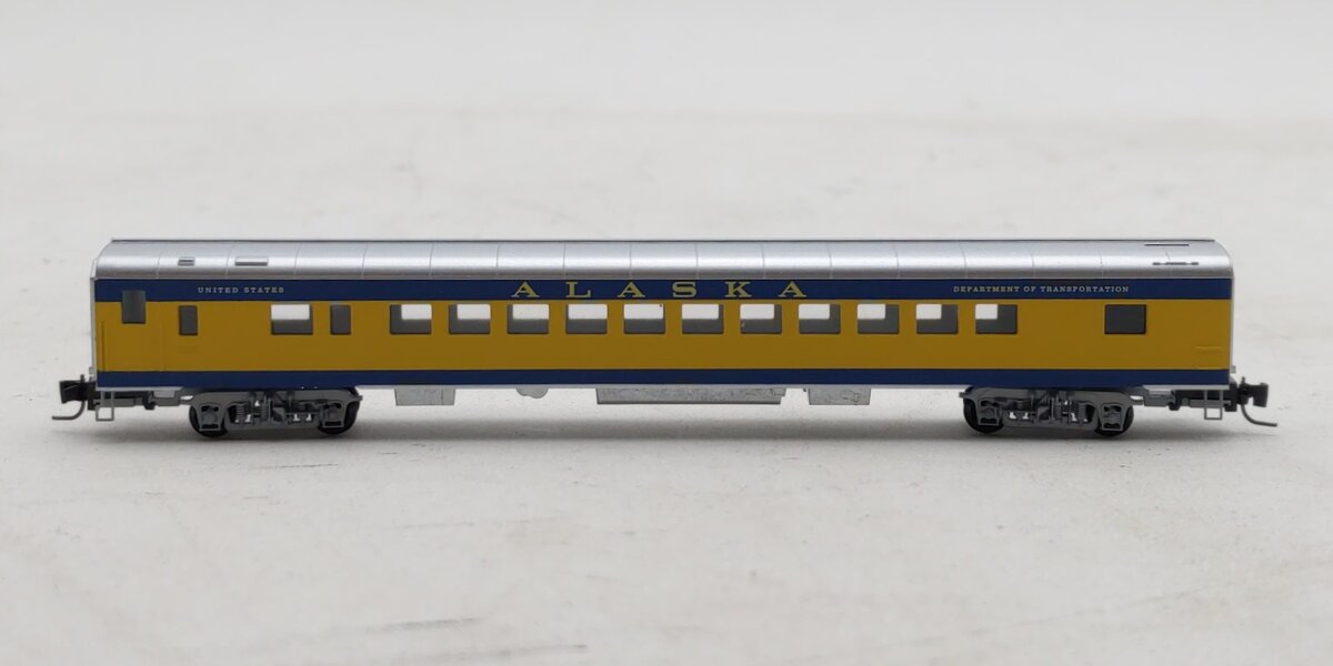 Micro-Trains 55200040 Z Alaska Railroad 83' Lightweight Smoothside Coach Car