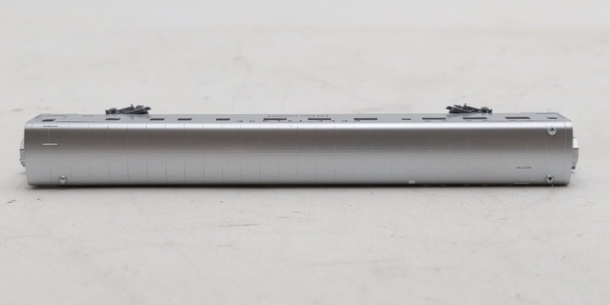 Micro-Trains 55000080 Z RI 83' Lightweight Smoothside Sleeper Car #606 NIB