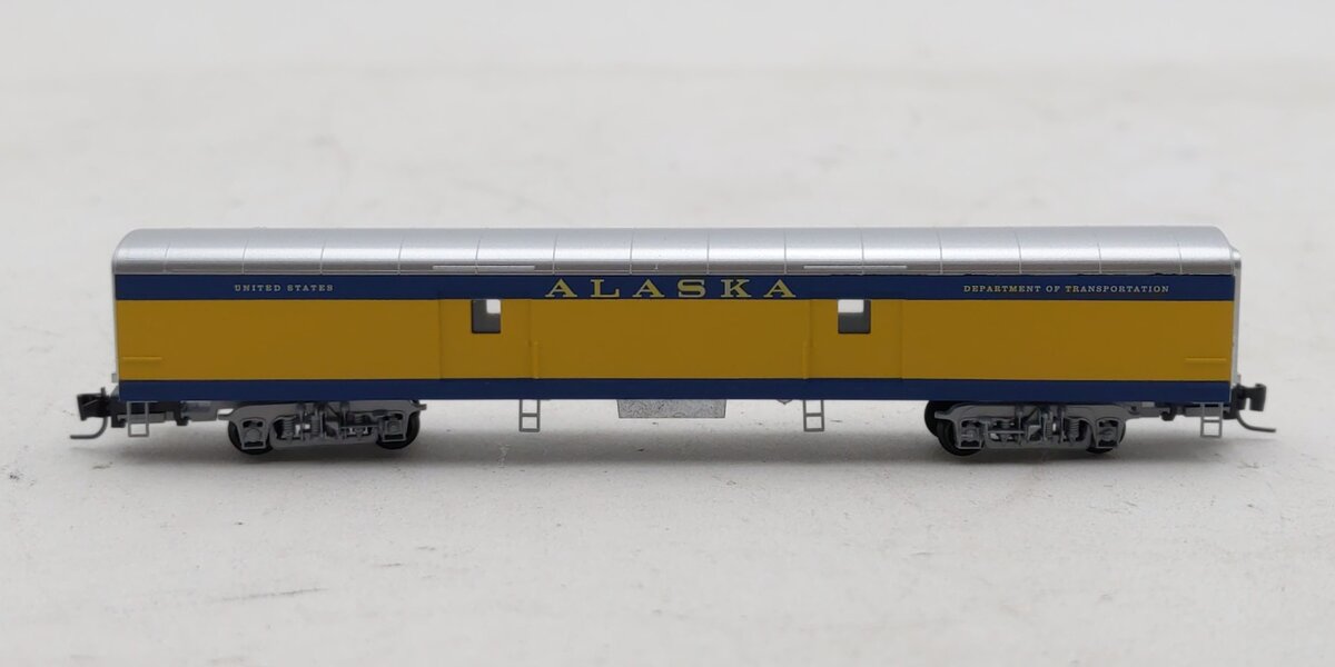 Micro-Trains 55300040 Z Alaska Railroad 70' Lightweight Smoothside Baggage Car