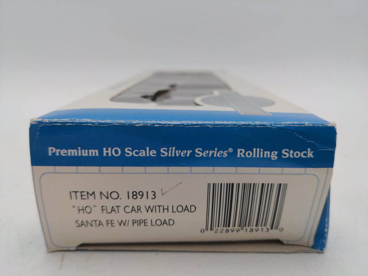 Bachmann 18913 HO Atchison Topeka & Santa Fe 50'''' Flatcar # 90861 W/Pipe Load LN/Box