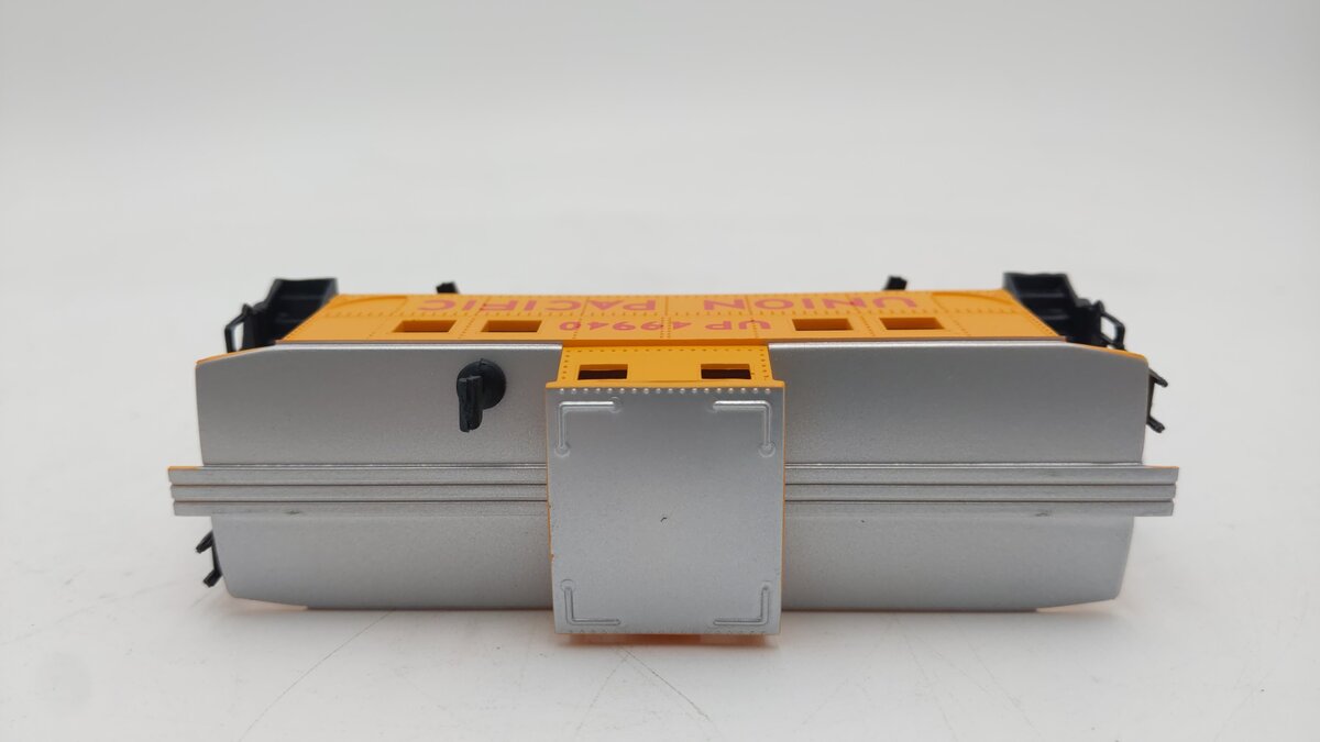 Life Like 8534 HO Scale Union Pacific Caboose Road # 49940