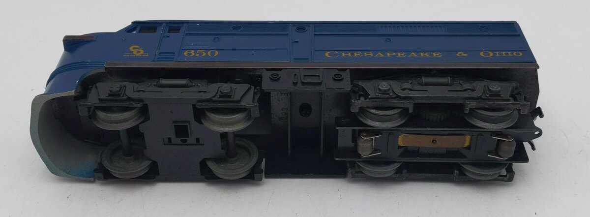 Lionel O Gauge Chesapeake & Ohio Alco A-unit Diesel Locomotive #650 - Custom EX