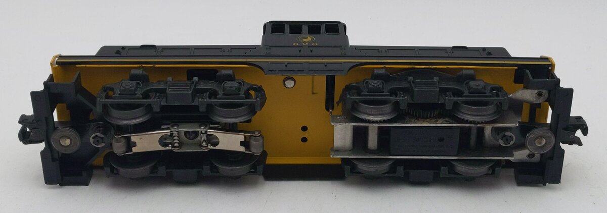 Lionel 628 VIntage O Northern Pacific 44 Ton Diesel Locomotive VG