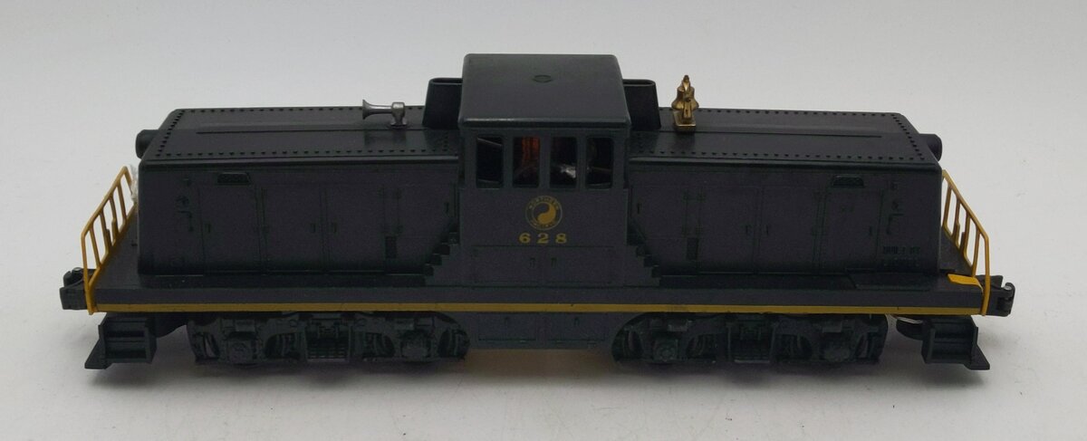 Lionel 628 VIntage O Northern Pacific 44 Ton Diesel Locomotive VG