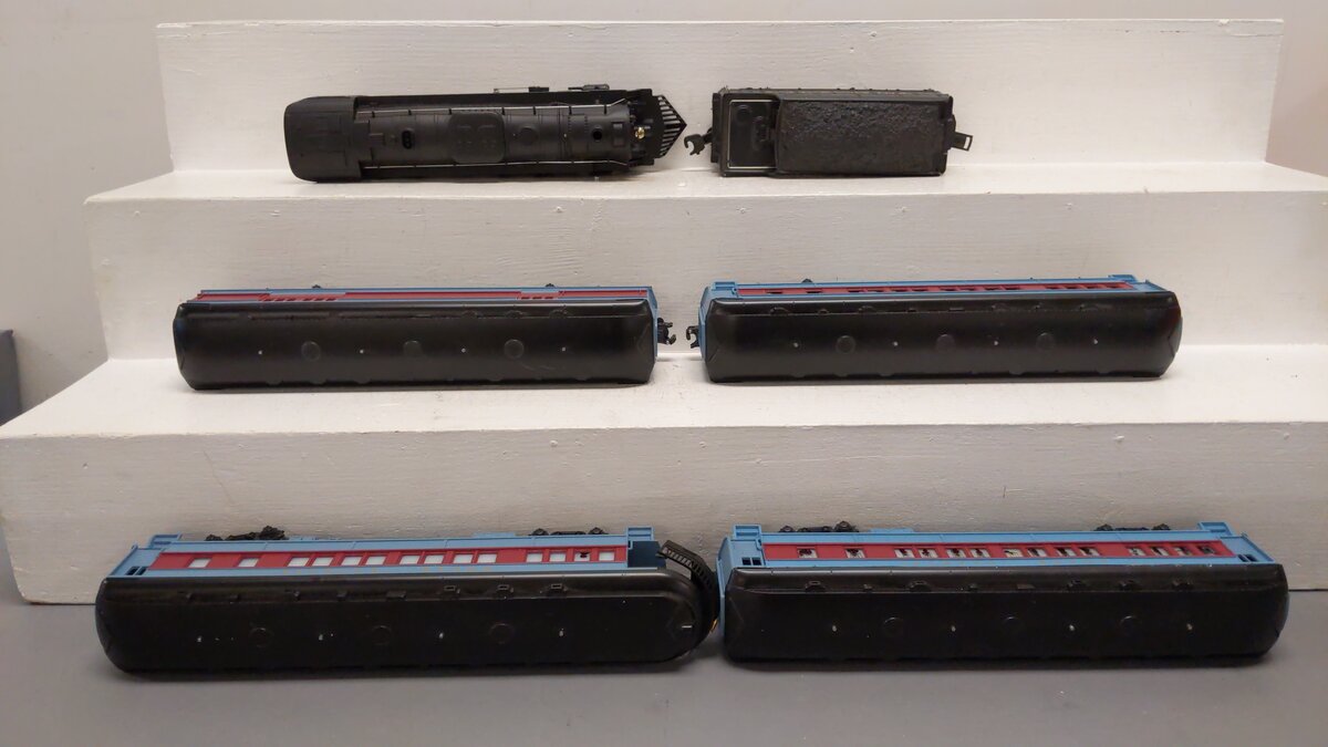 Lionel 6-31960 O Polar Express Steam Train Set (No Track/Transformer/bells) EX/Box
