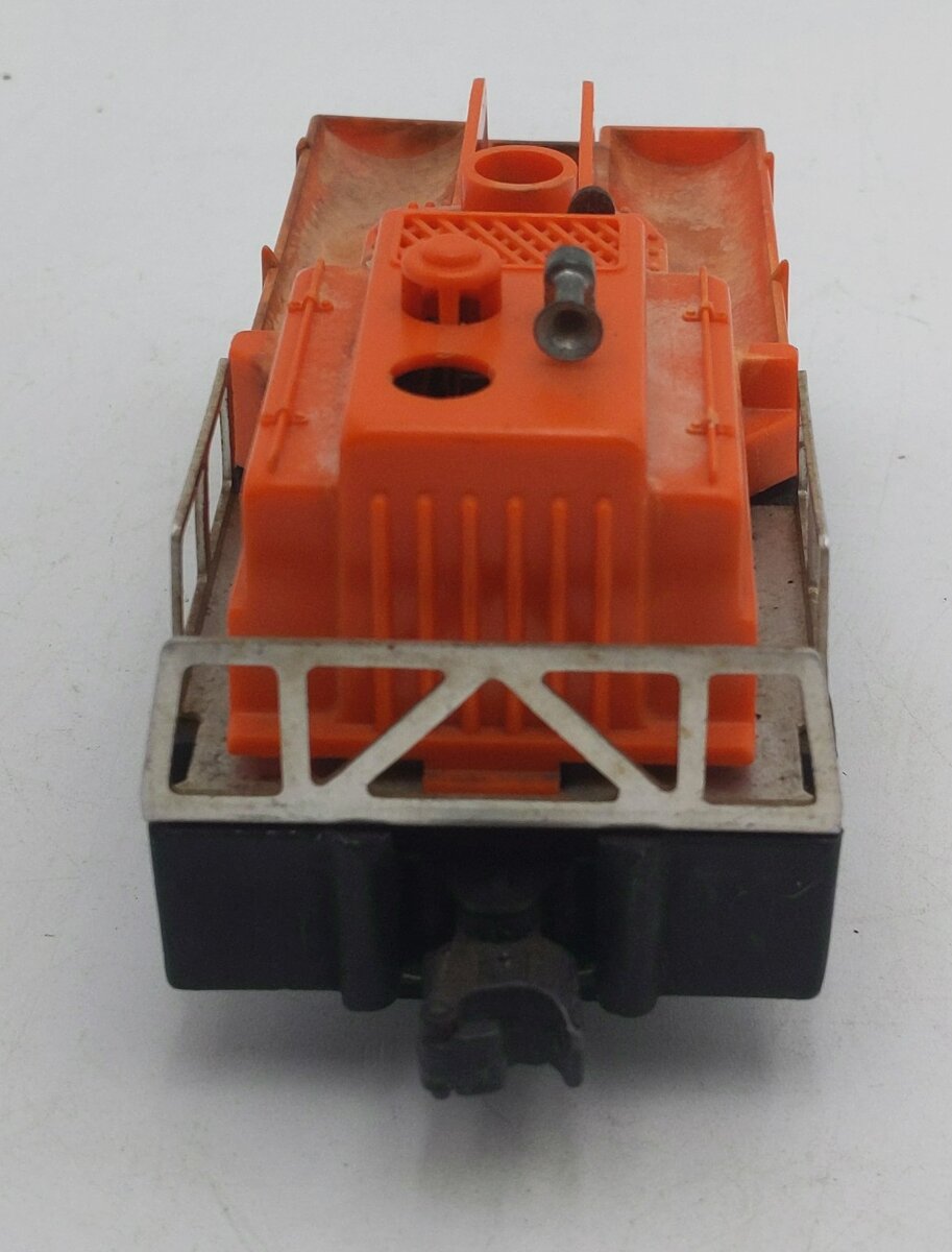Lionel 3927 O Vintage Postwar Motorized Track Cleaner Car #3927 VG