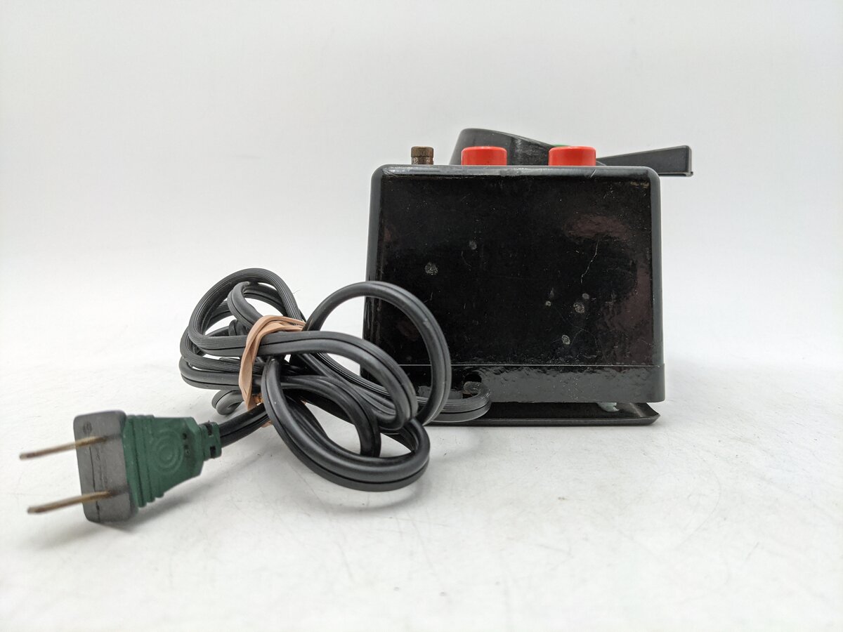 Lionel LW O Vintage Trainmaster 125 Watt Transformer with Whistle VG