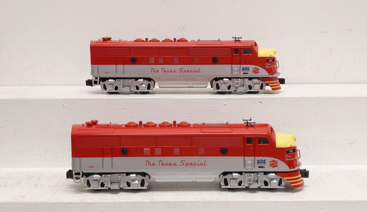 Lionel 6-81452 Texas Special Legacy Postwar-Inspired F3 AA Diesel Loco Set #201