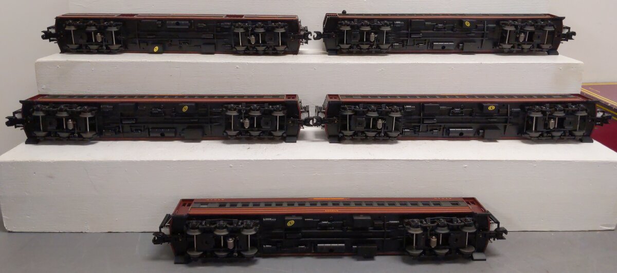 MTH 20-4098 O New York Ontario & Western 70' Madison Passenger Set (Set of 5)