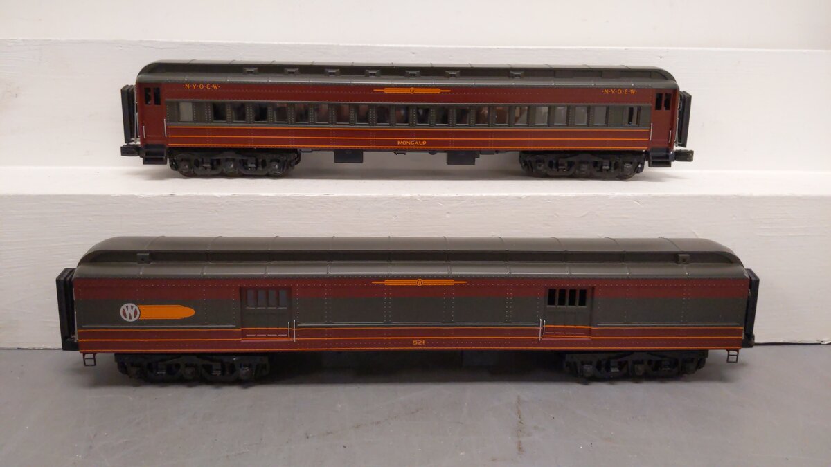 MTH 20-4498 O New York Ontario & Western 70’ Madison Baggage/Coach (Set of 2)