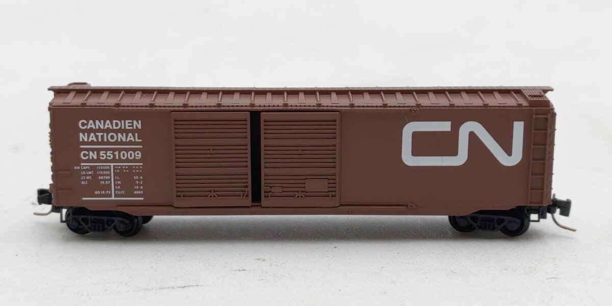 Micro-Trains 50600281 Z Canadian National 50' Double-Door Boxcar #551009
