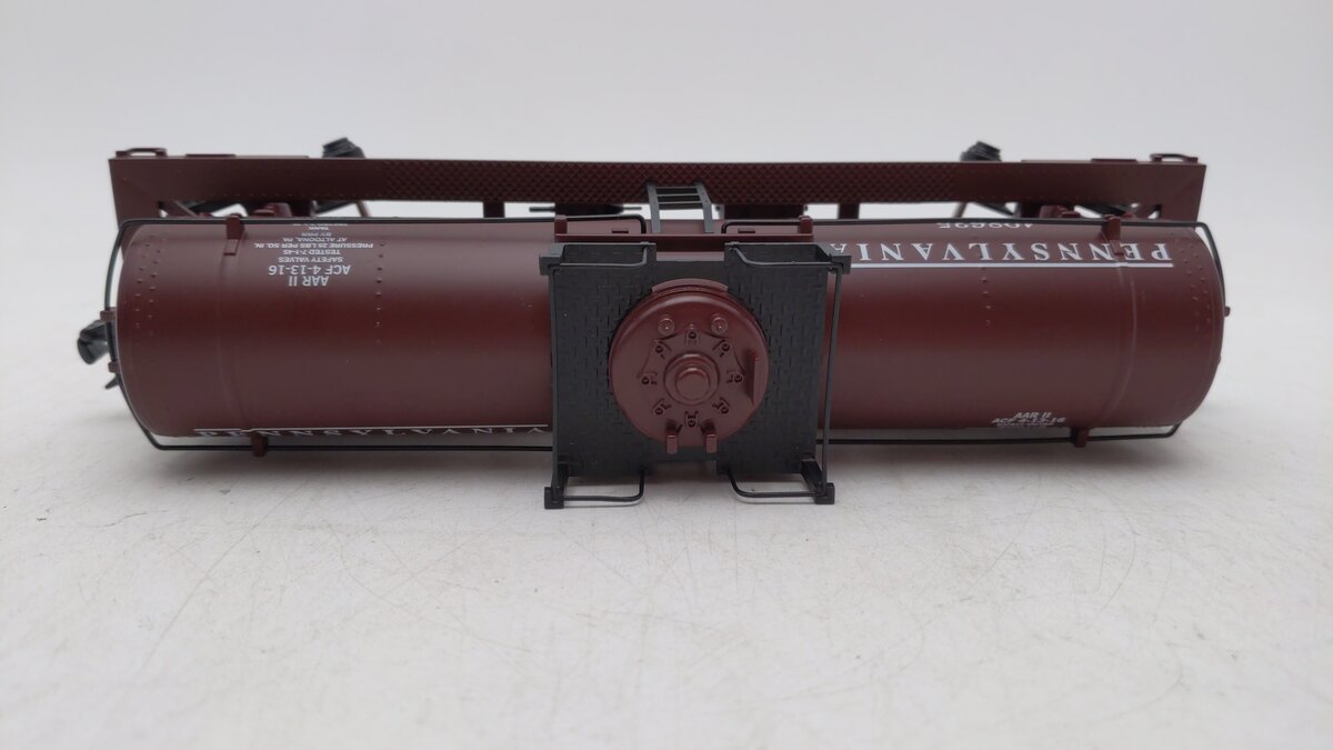 Industrial Rail IDM6002 Industrial Rail Pennsylvania 1-Dome Tank Car #498635 LN/Box