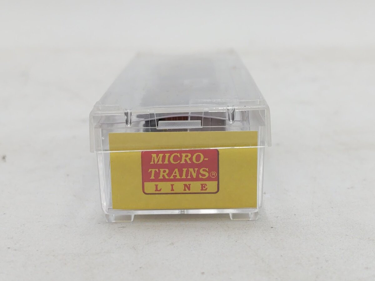 Micro-Trains 50600282 Z Canadian National 50' Double-Door Boxcar #551050