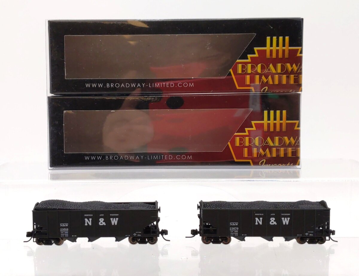 Broadway Limited 7142 N N&W 24" Lettering H2a Hopper #23519/#23670 (Set of 2)