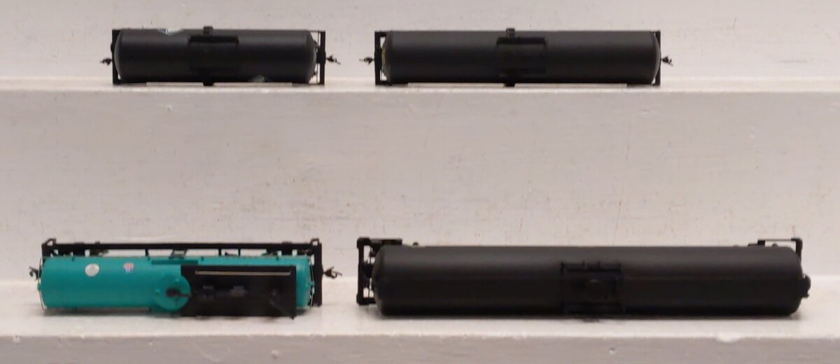 Walthers Assorted HO Tank Cars [4]: #33527, 664755,15818, 90814 VG/Box